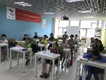 郑州文一教育咨询 专业代理代办，助力升学与职业规划